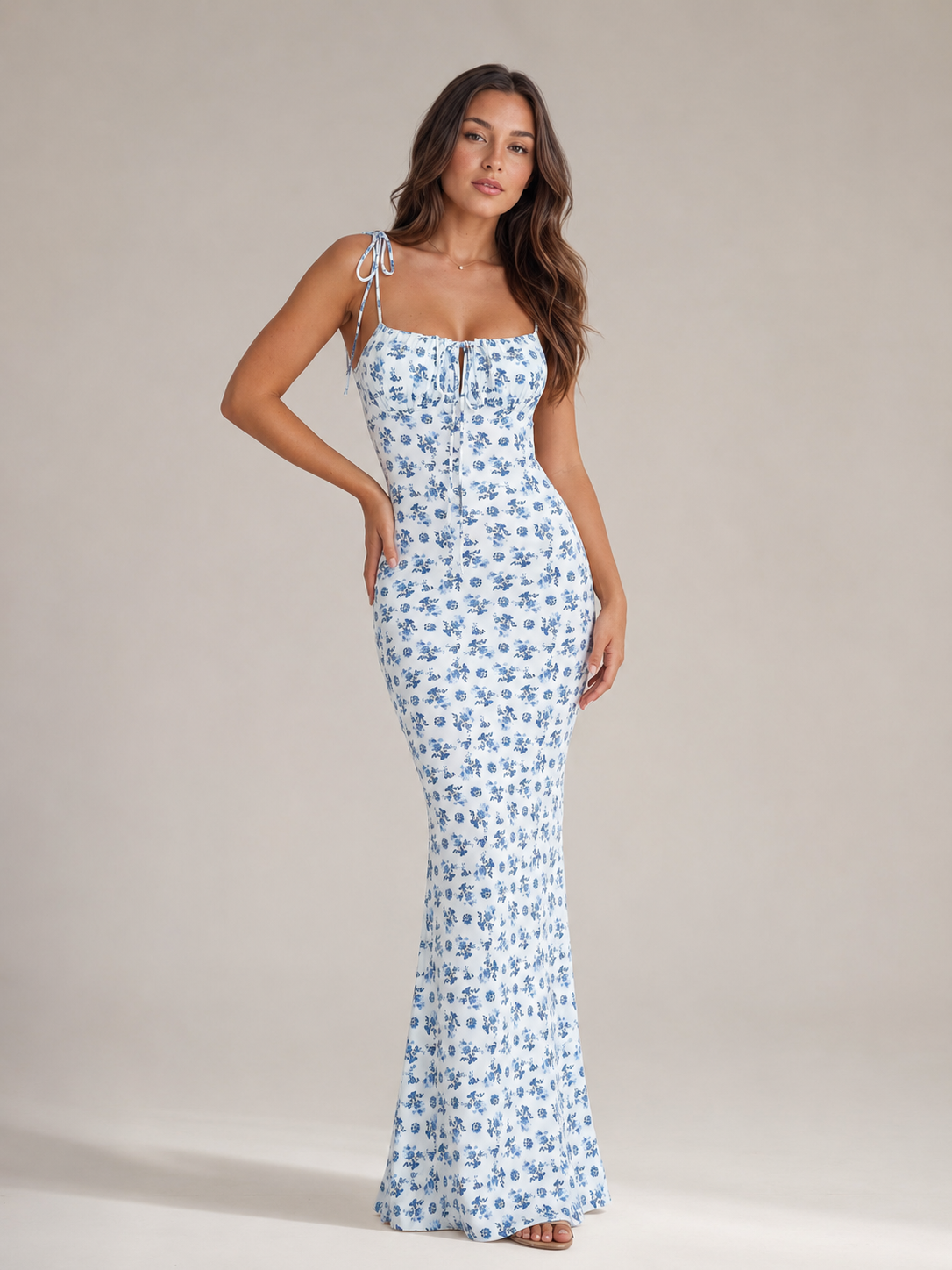 Niebieska Sukienka Maxi w Kwiaty | Sukienka Damska | Detale Kokardy | Elegancka Sukienka Letnia