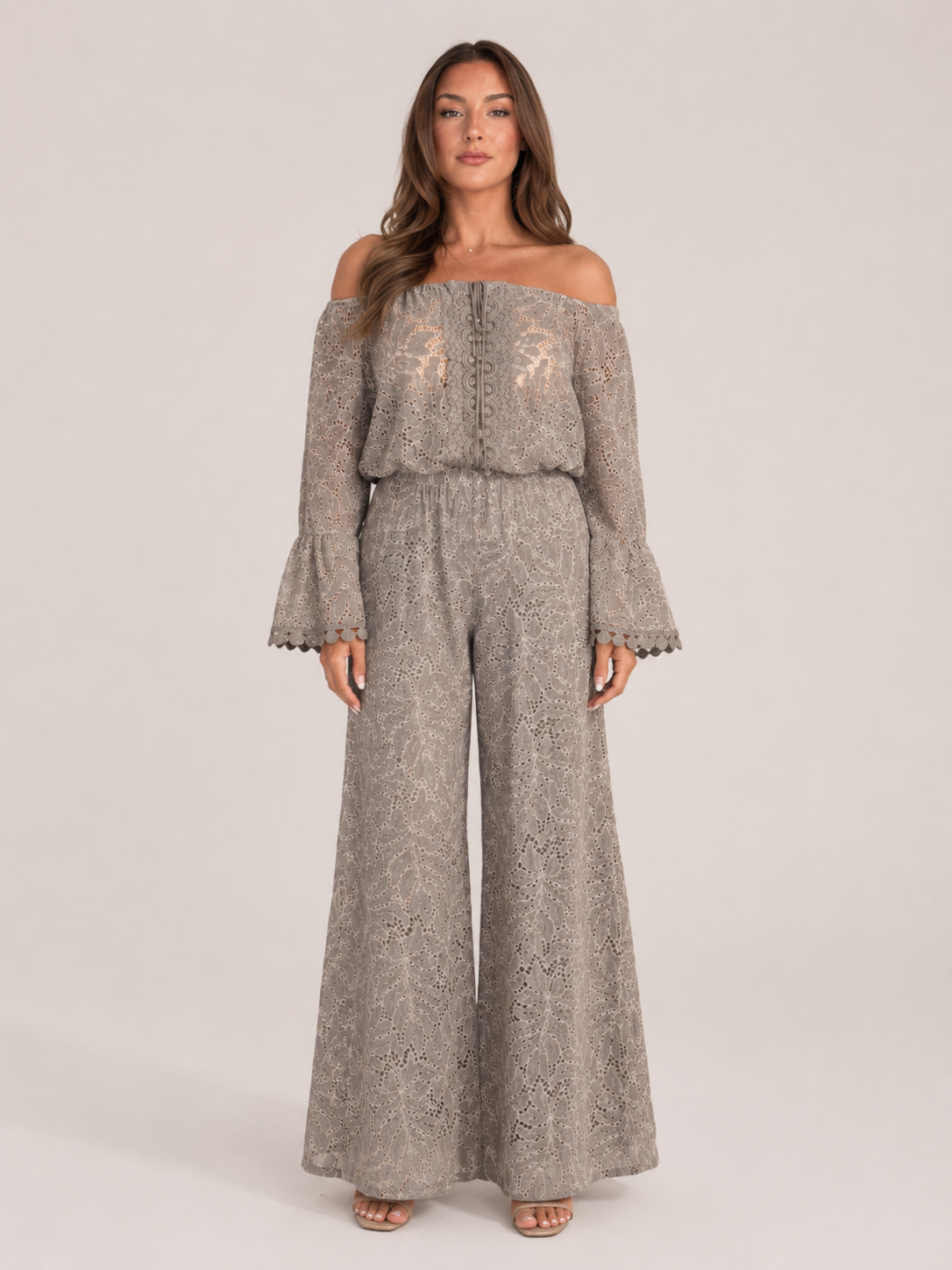 Kombinezon Damski Koronkowy | Off-Shoulder | Szerokie Nogawki Palazzo | Długie Rękawy | Elegancki Kombinezon