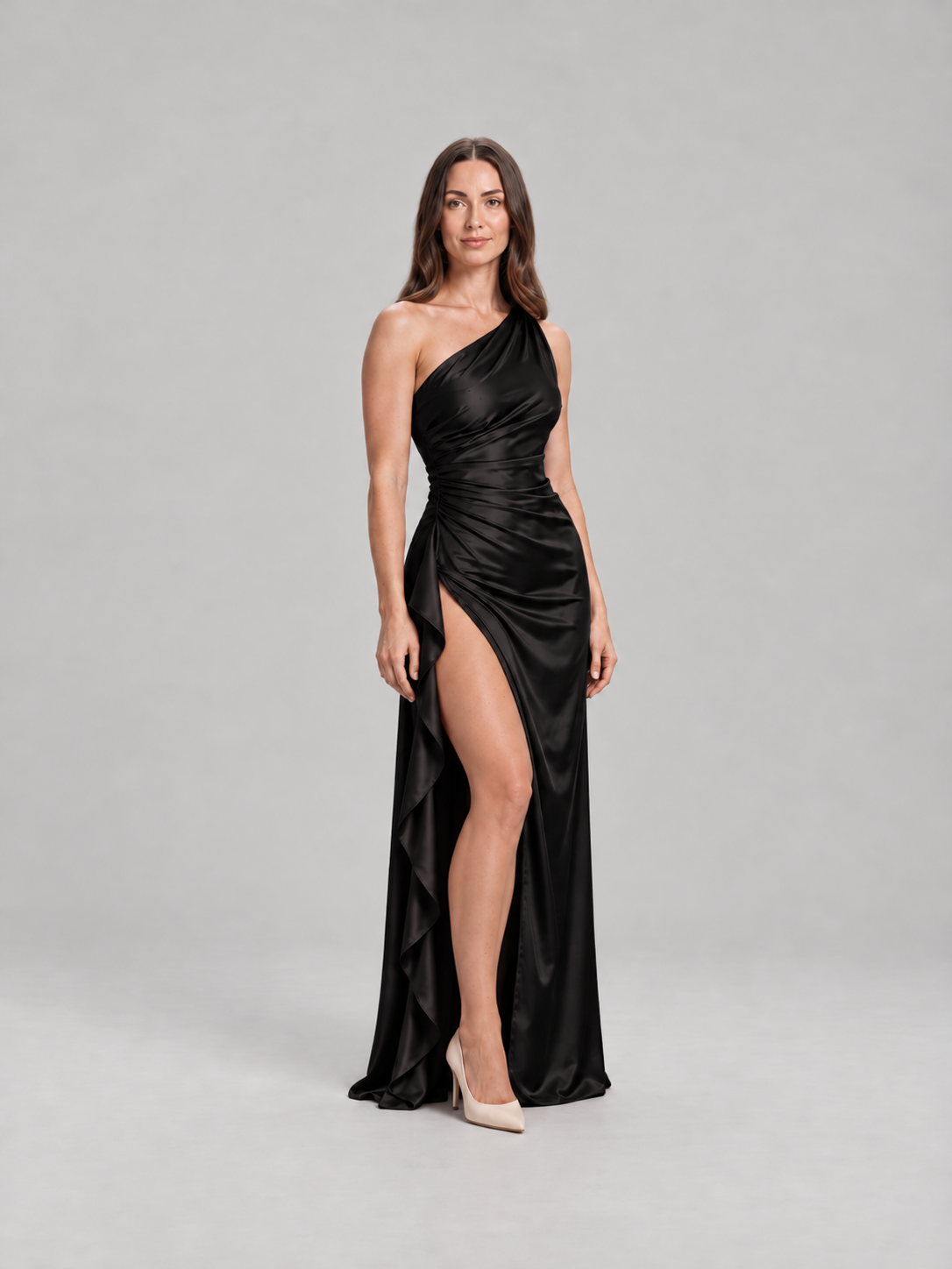 Elegancka Satynowa Sukienka Maxi na Jedno Ramię z Odkrytymi Plecami