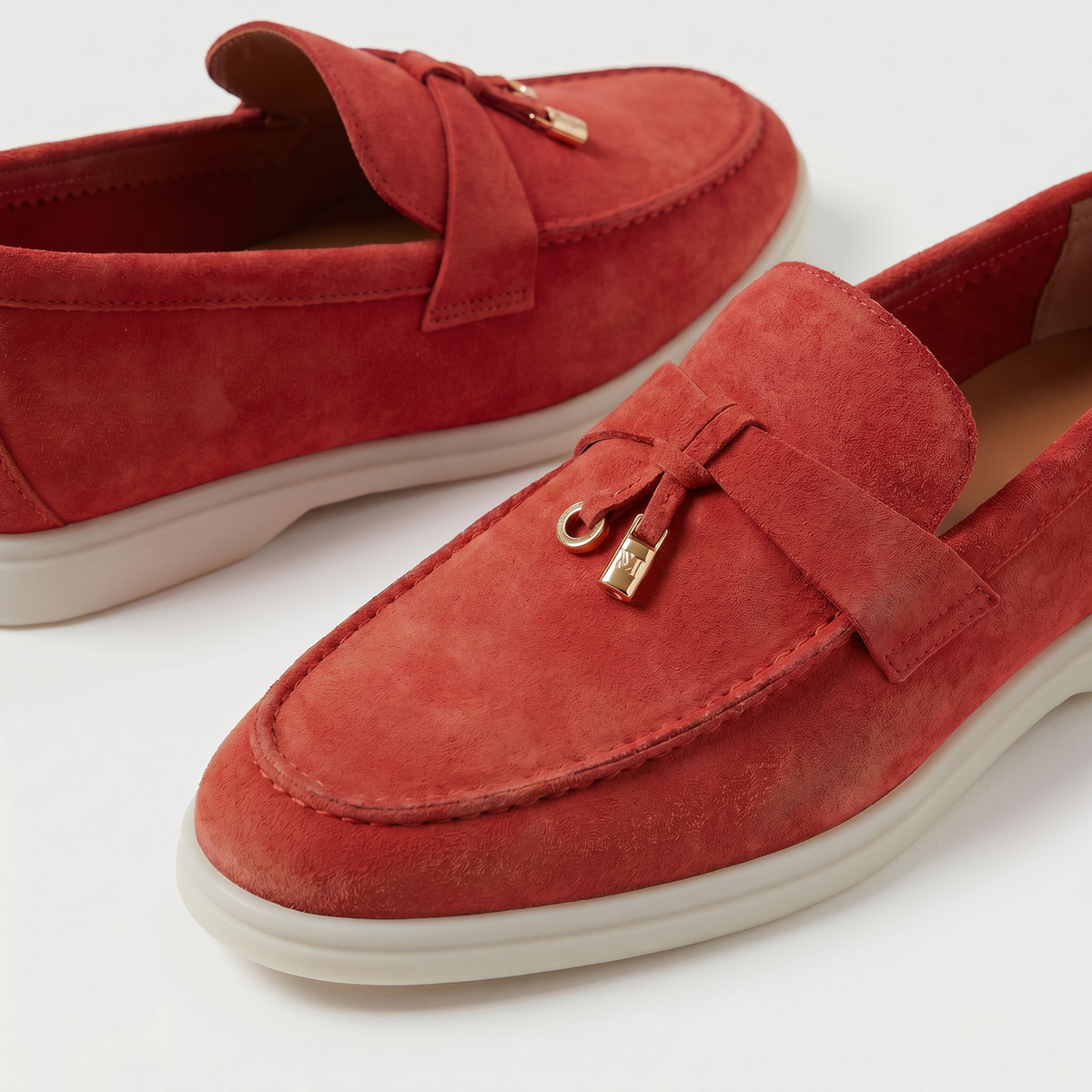 Czerwone Mokasyny Damskie | Zamszowe Mokasyny Damskie | Złoty Detal | Eleganckie Buty Damskie